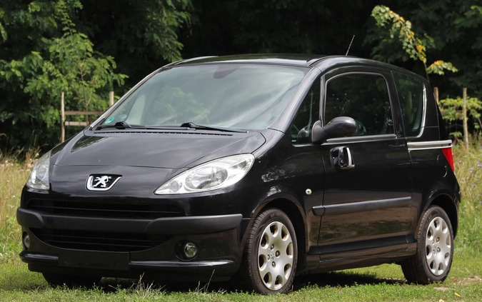 Peugeot 1007 cena 7700 przebieg: 184500, rok produkcji 2008 z Piaski małe 37